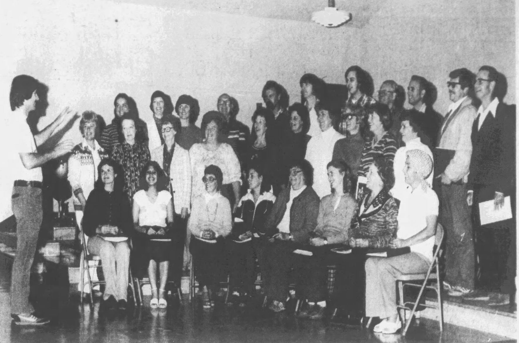 Historic SYV News Chorale photo - December 11, 1980